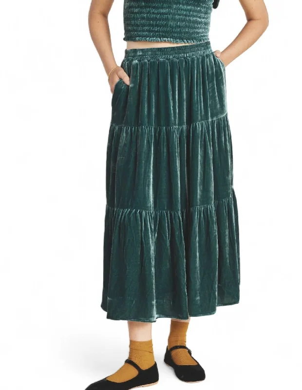 Makena ""b"" Skirt In Ponderosa