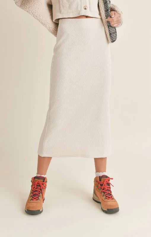 Mountain Air Midi Skirt In Cream