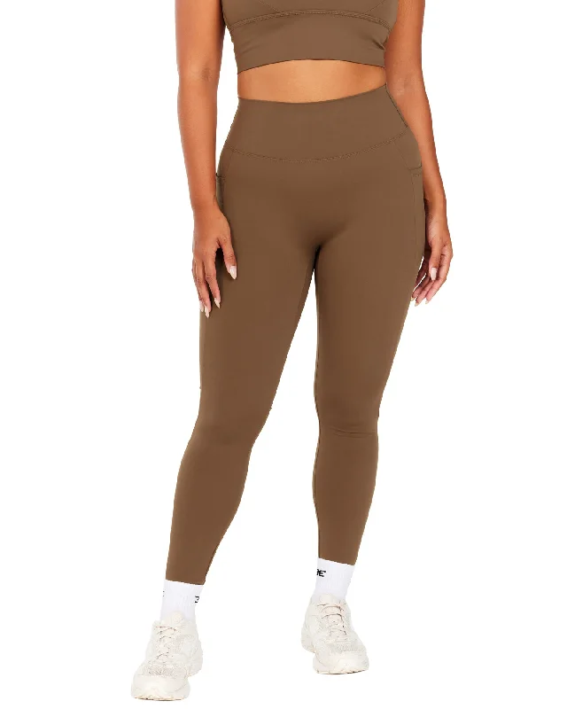 aura-bonded-ascend-leggings-cafe-latte