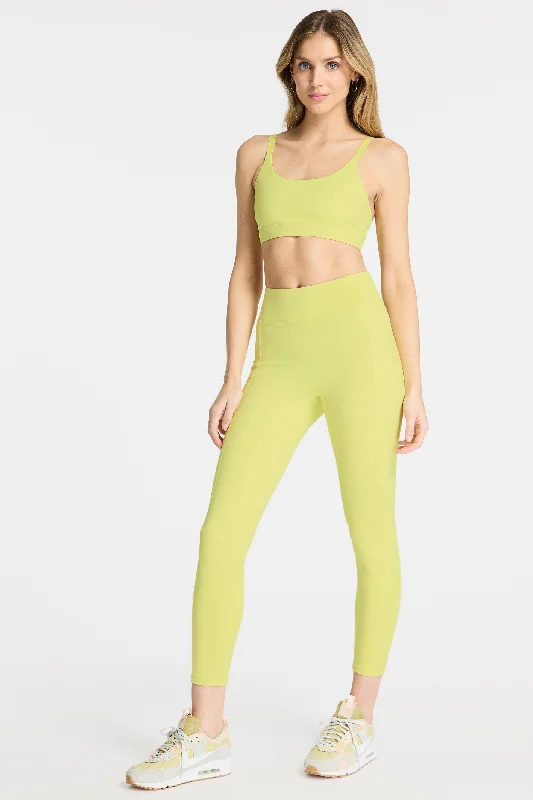 center-stage-pocket-legging-green-1