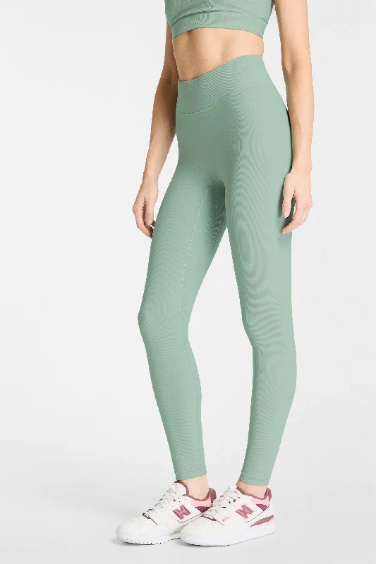 center-stage-rib-legging-green