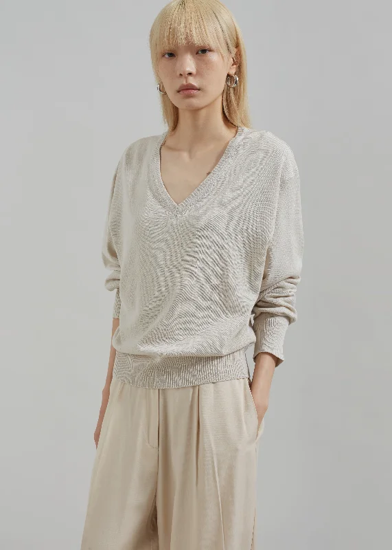 eliora-v-neck-sweater-beige