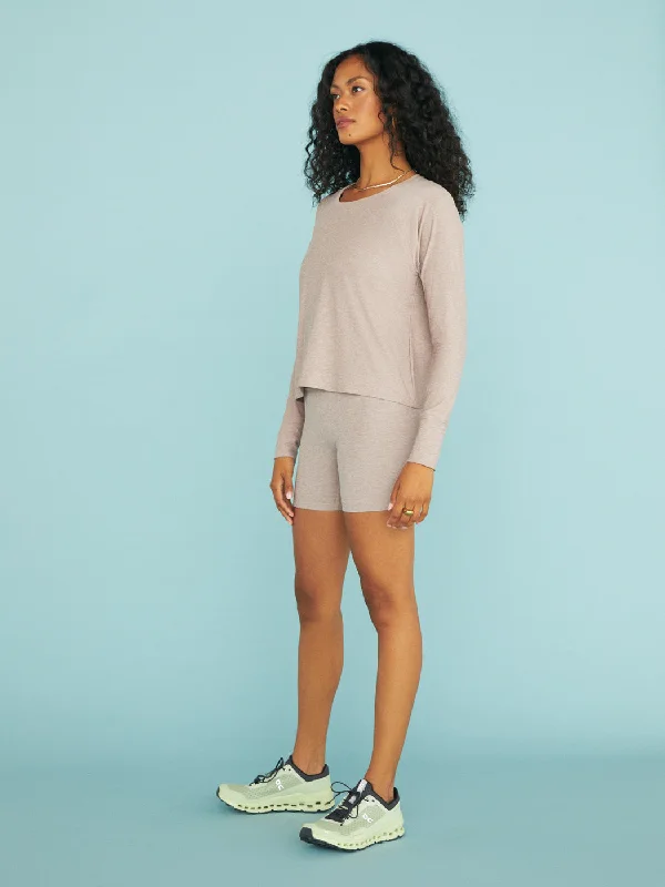 featherweight-daydreamer-pullover-1-chai