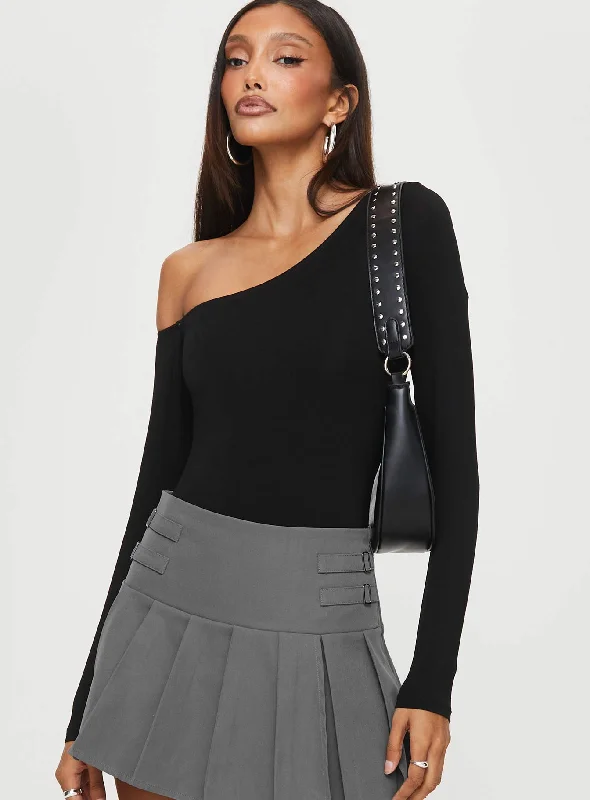 fruelle-off-the-shoulder-bodysuit-black