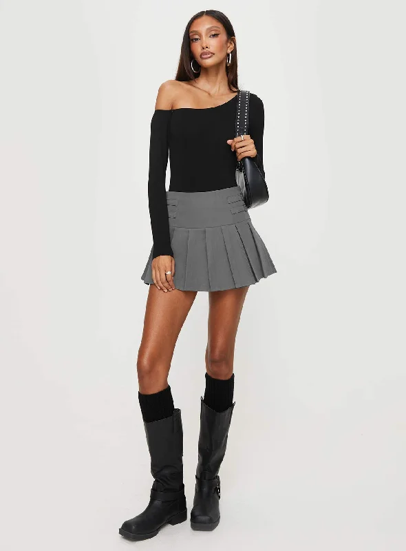 fruelle-off-the-shoulder-bodysuit-black