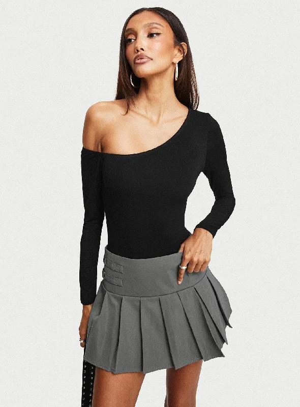 fruelle-off-the-shoulder-bodysuit-black