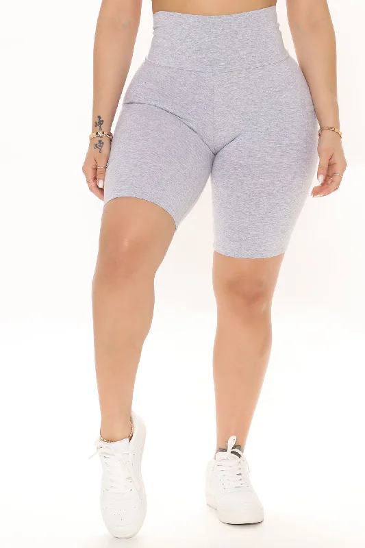 keeping-up-biker-short-heather-grey