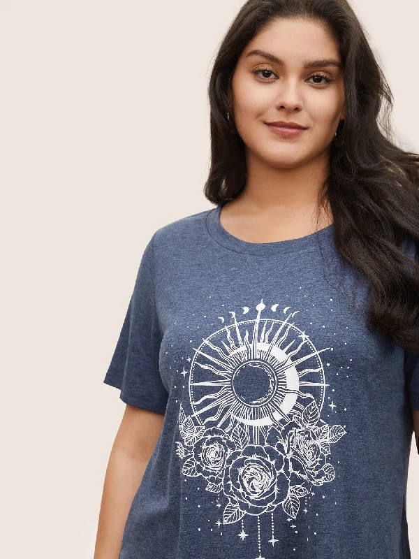 moon-star-print-round-neck-curved-hem-t-shirt