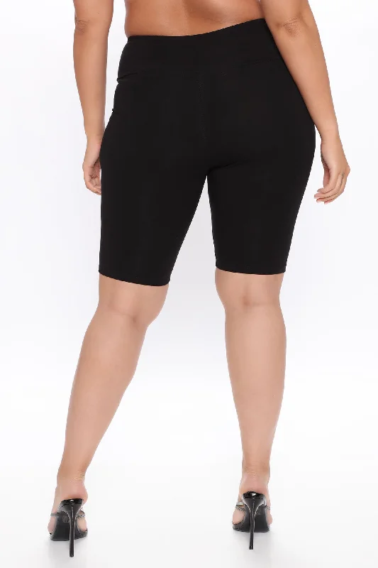 my-favorite-biker-short-black