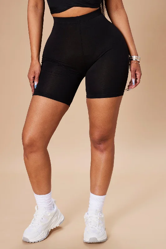 natalee-biker-shorts-black