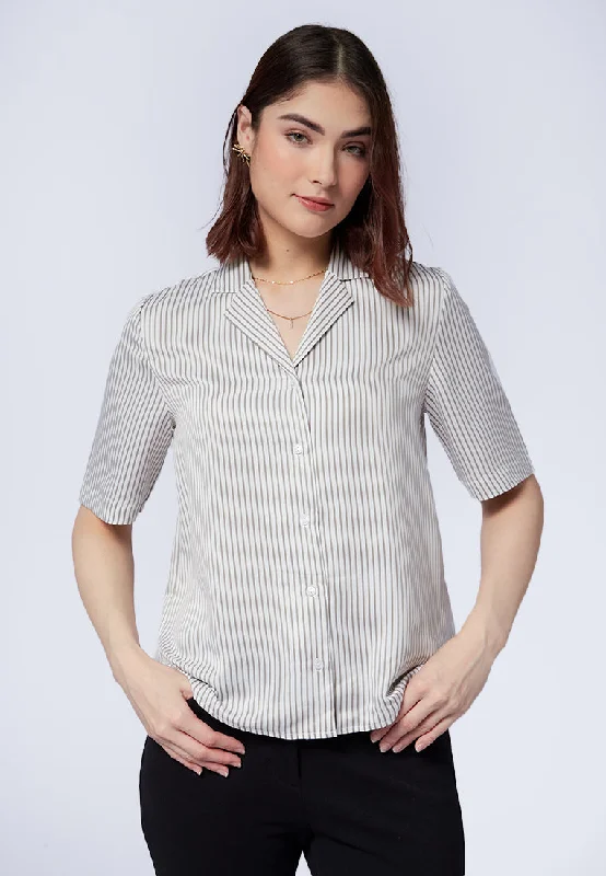 Notch Collar Short Sleeve Blouse