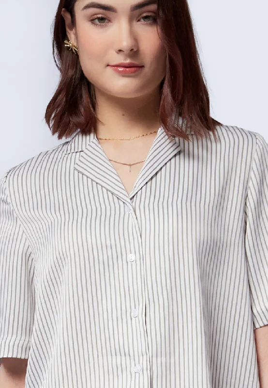 notch-collar-short-sleeve-blouse-24b150-grey