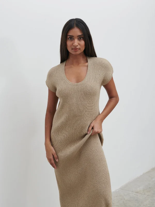 rose-round-neck-knit-midaxi-dress-stone-taupe