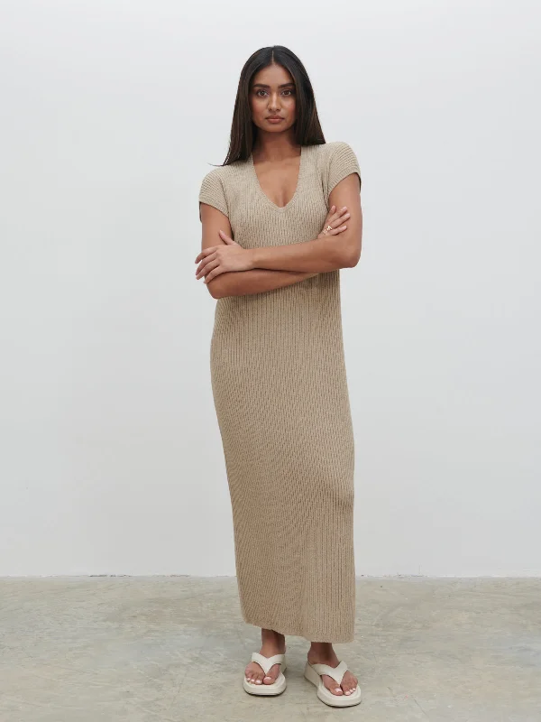 rose-round-neck-knit-midaxi-dress-stone-taupe