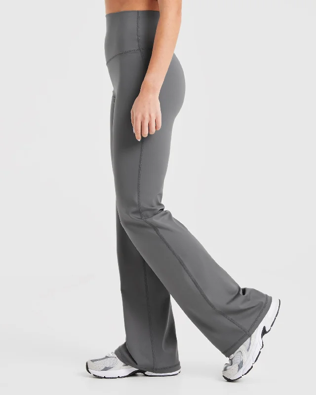 sculpt-flared-leggings-charcoal