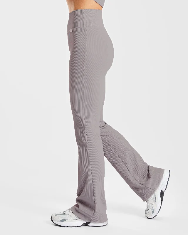 sculpt-ribbed-flared-leggings-fog-grey