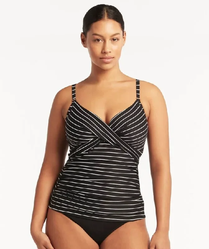 sea-level-shorline-twist-front-dd-e-cup-singlet-top-black