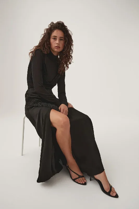 spirit-maxi-skirt-black