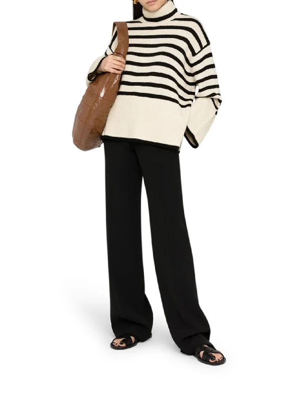 toteme_striped-sweater_nude-neutrals_212562758-876lightsandstripe